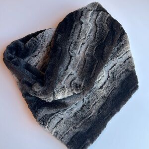 Madison 88 brand infinity faux fur scarf purchased at Anthropologie